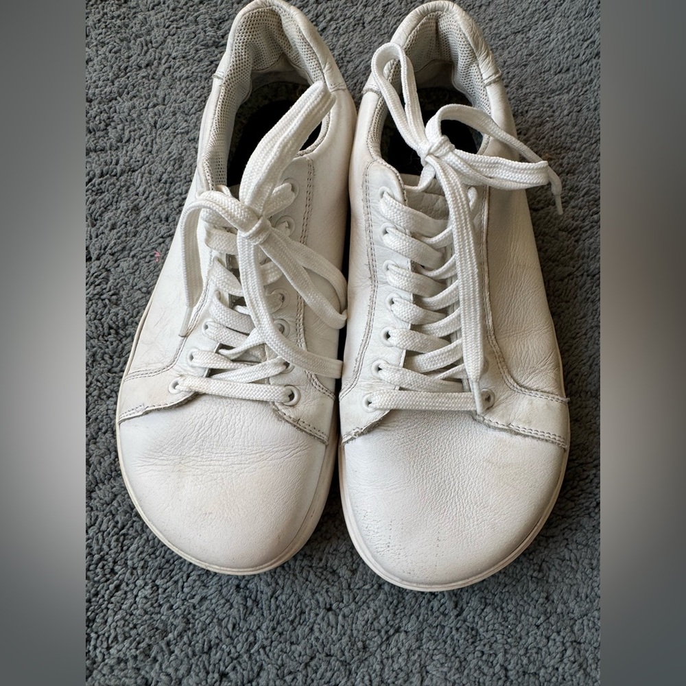 Barebasics Zoom White Leather Sneakers Size 41